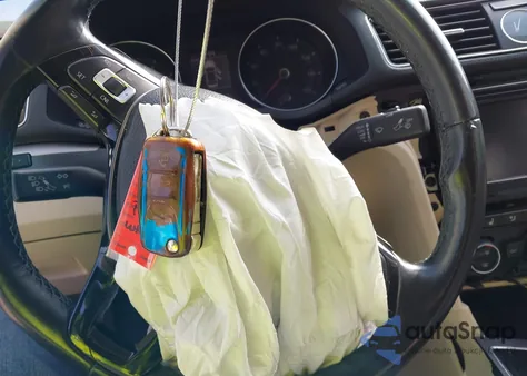 2017 Volkswagen Passat 1.8T R-Line z USA, uszkodzony, nr VIN 1VWDT7A39HC039753